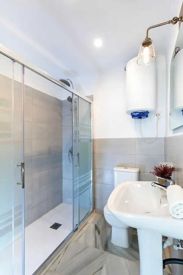 Genteel Home Argote De Molina Sevilla 0*,  İspanya